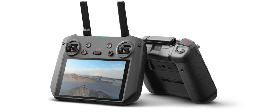 DJI Mavic 4 Pro controller